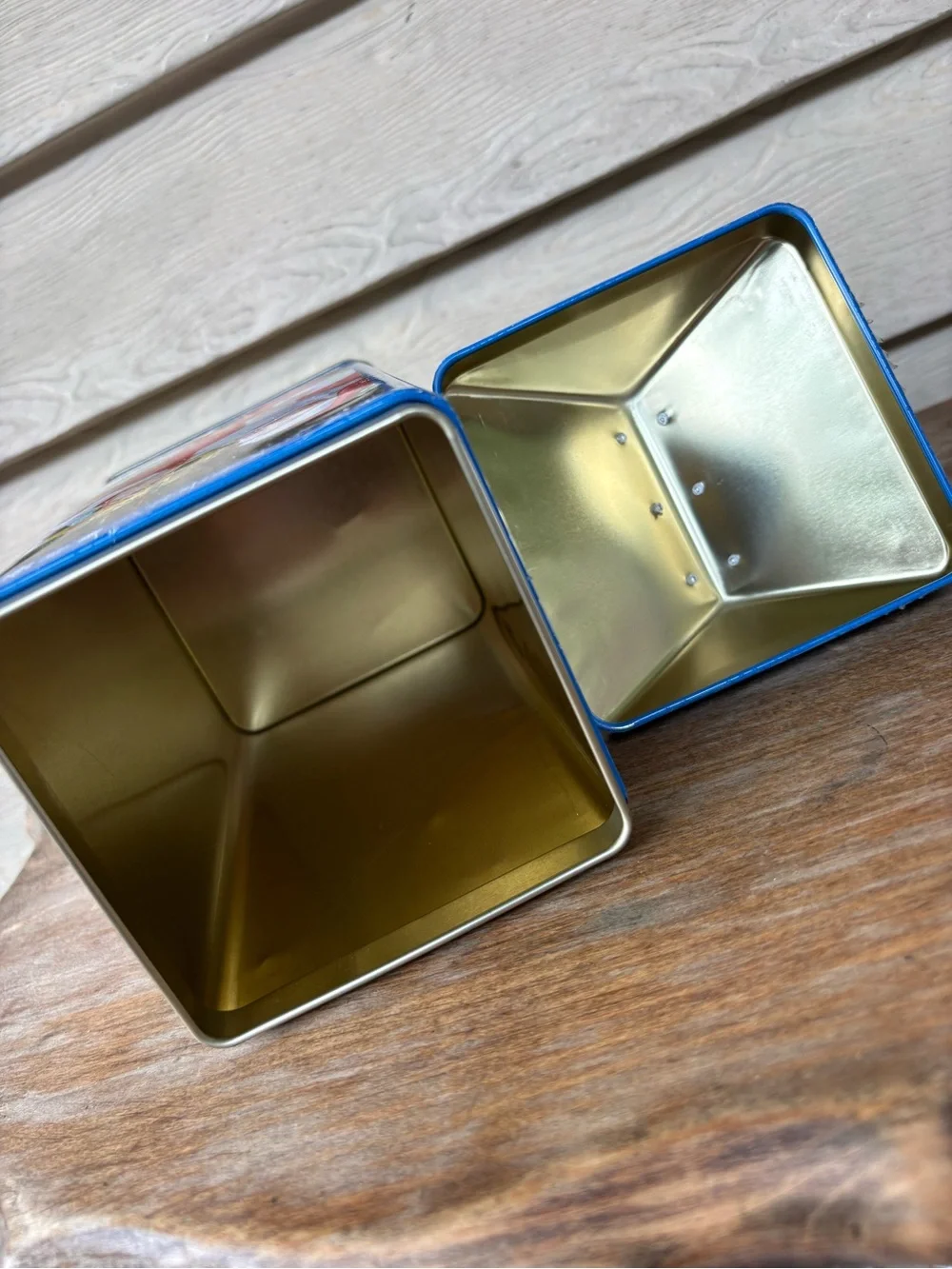 2005 collector's tin shaped like a milk carton, featuring Santa Claus